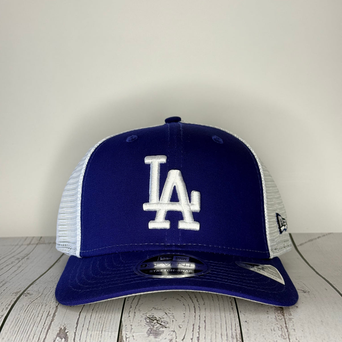 New Era 9SEVENTY Los Angeles Dodgers Trucker Snapback Hat Royal White Mesh