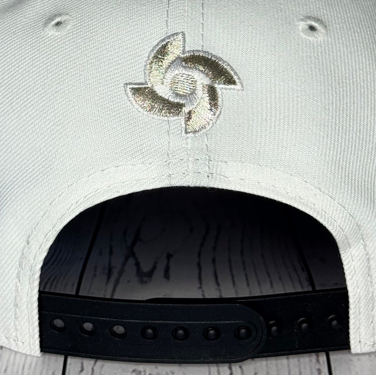New Era 9FORTY Puerto Rico Crown the Country Adjustable - White/Black