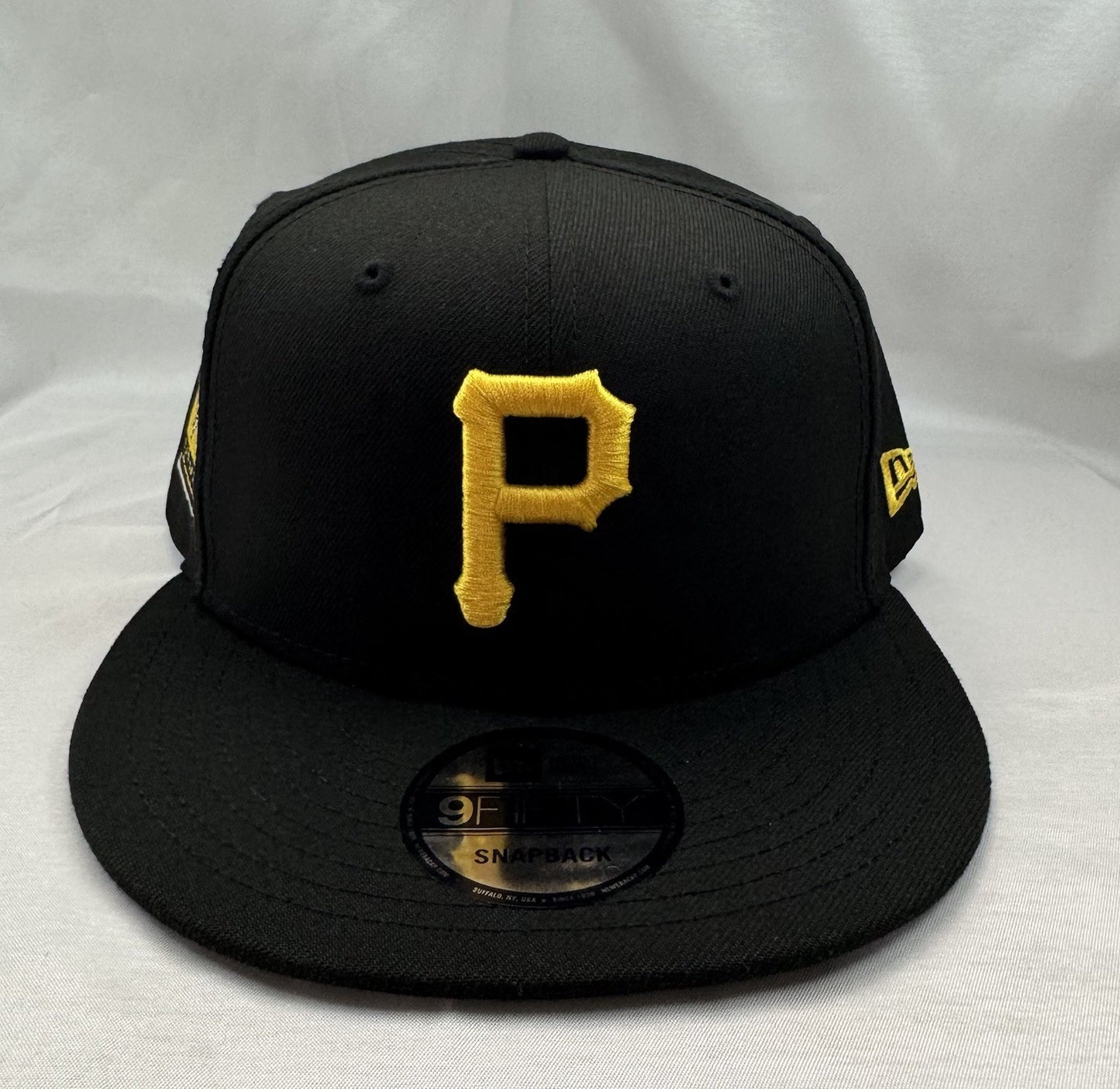 New Era 9FIFTY Pittsburg Pirates Snapback - Adjustable Hat