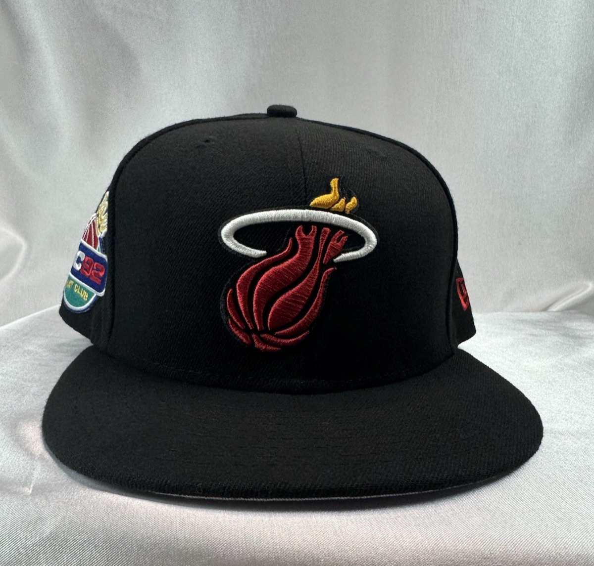 New Era 59FIFTY Miami Heat Fitted 7 3/8 - Brand New β Missing Gold Sticker