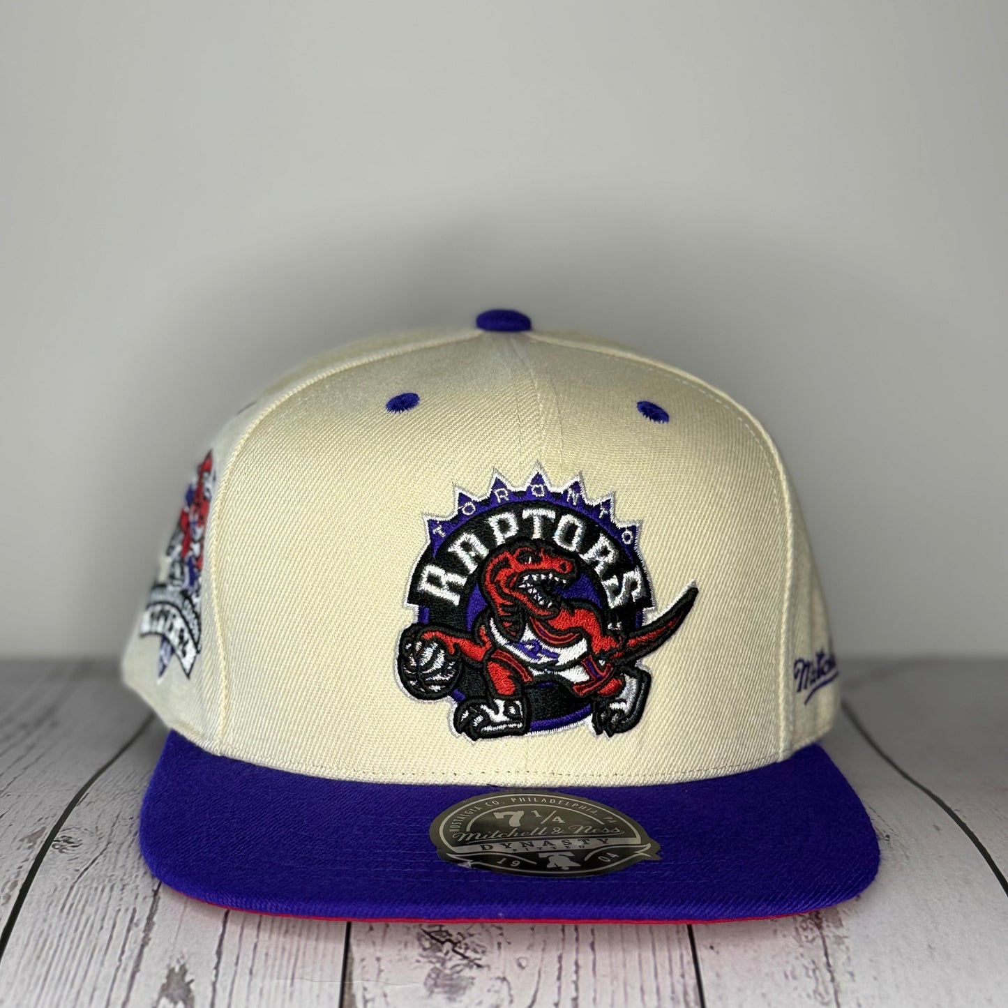 Mitchell & Ness Toronto Raptors Hardwood Classics Fitted Hat