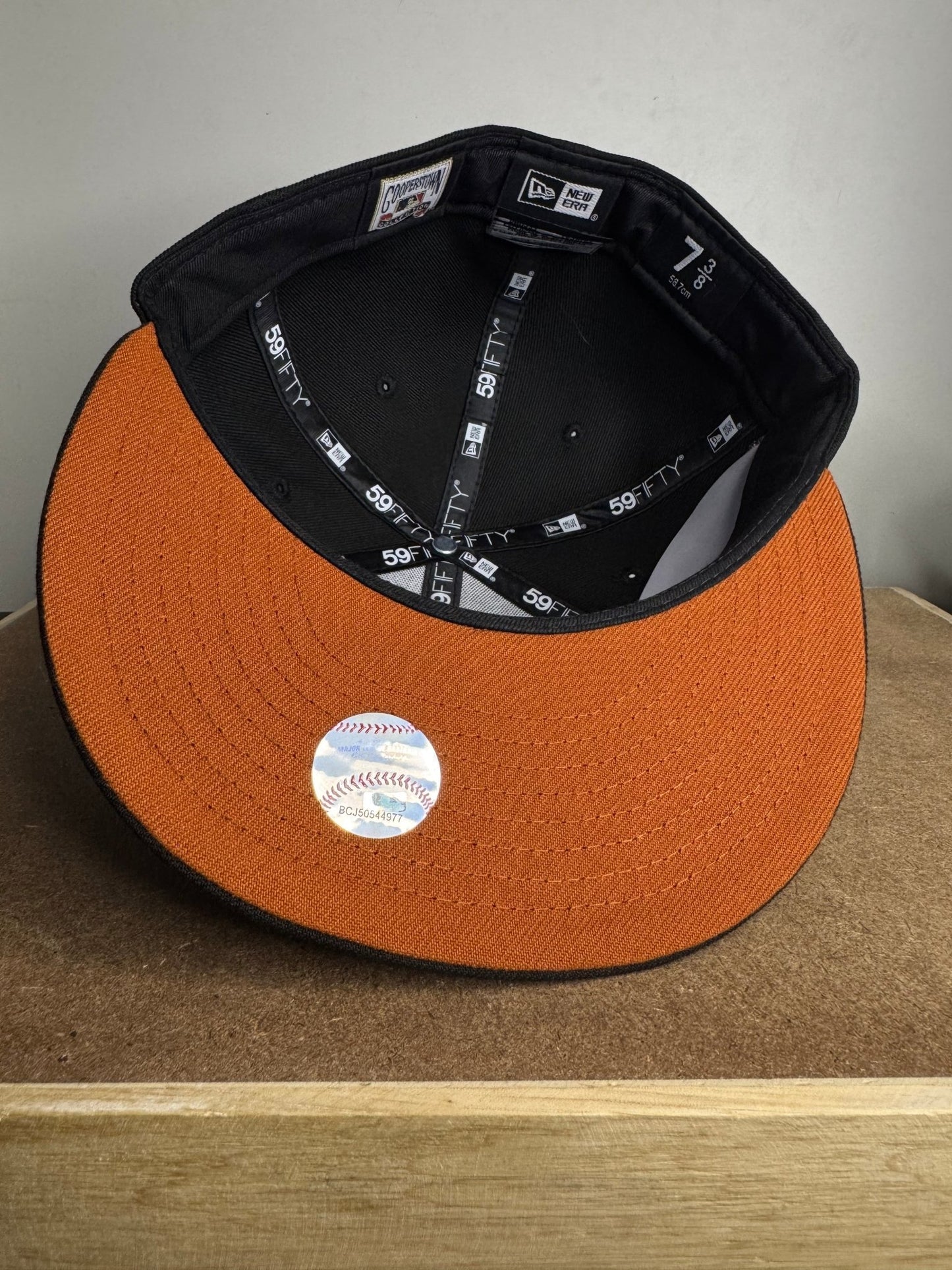 New Era 59FIFTY Cleveland Indians Fitted 7 3/8 - ExclusiveCrowns