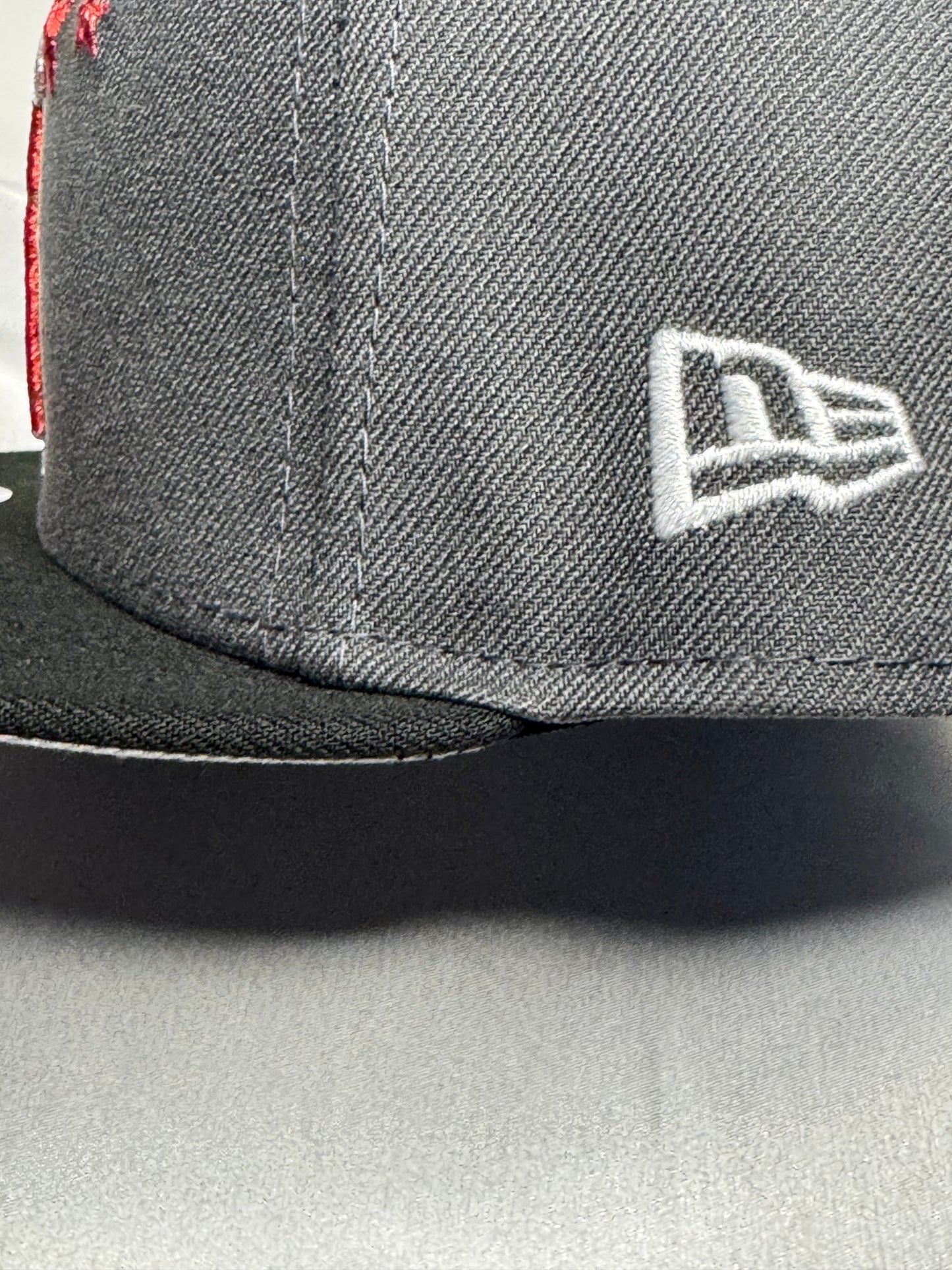 New Era 9Fifty Los Angeles Angels Adjustable Snapback - ExclusiveCrowns