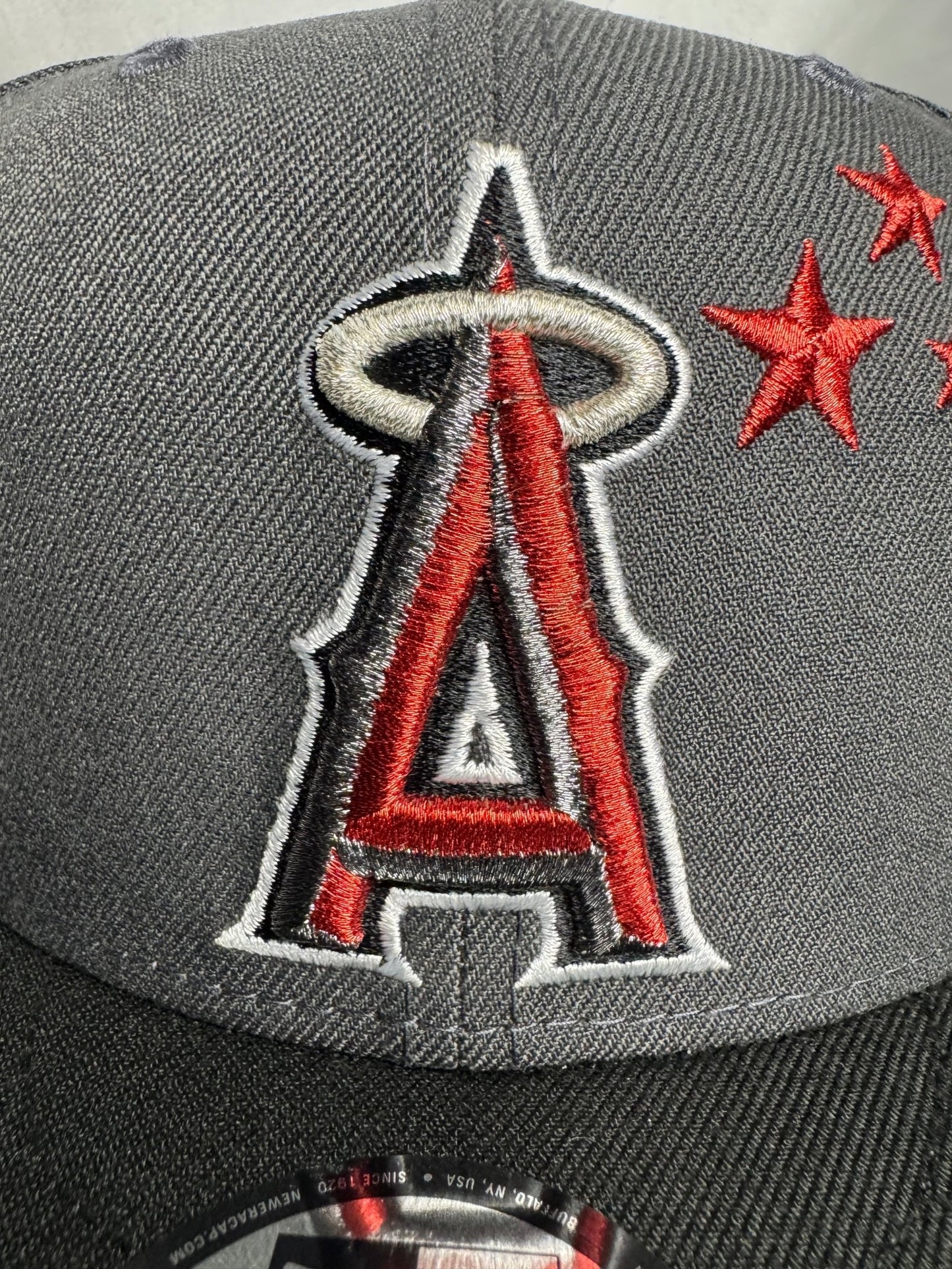 New Era 9Fifty Los Angeles Angels Adjustable Snapback - ExclusiveCrowns