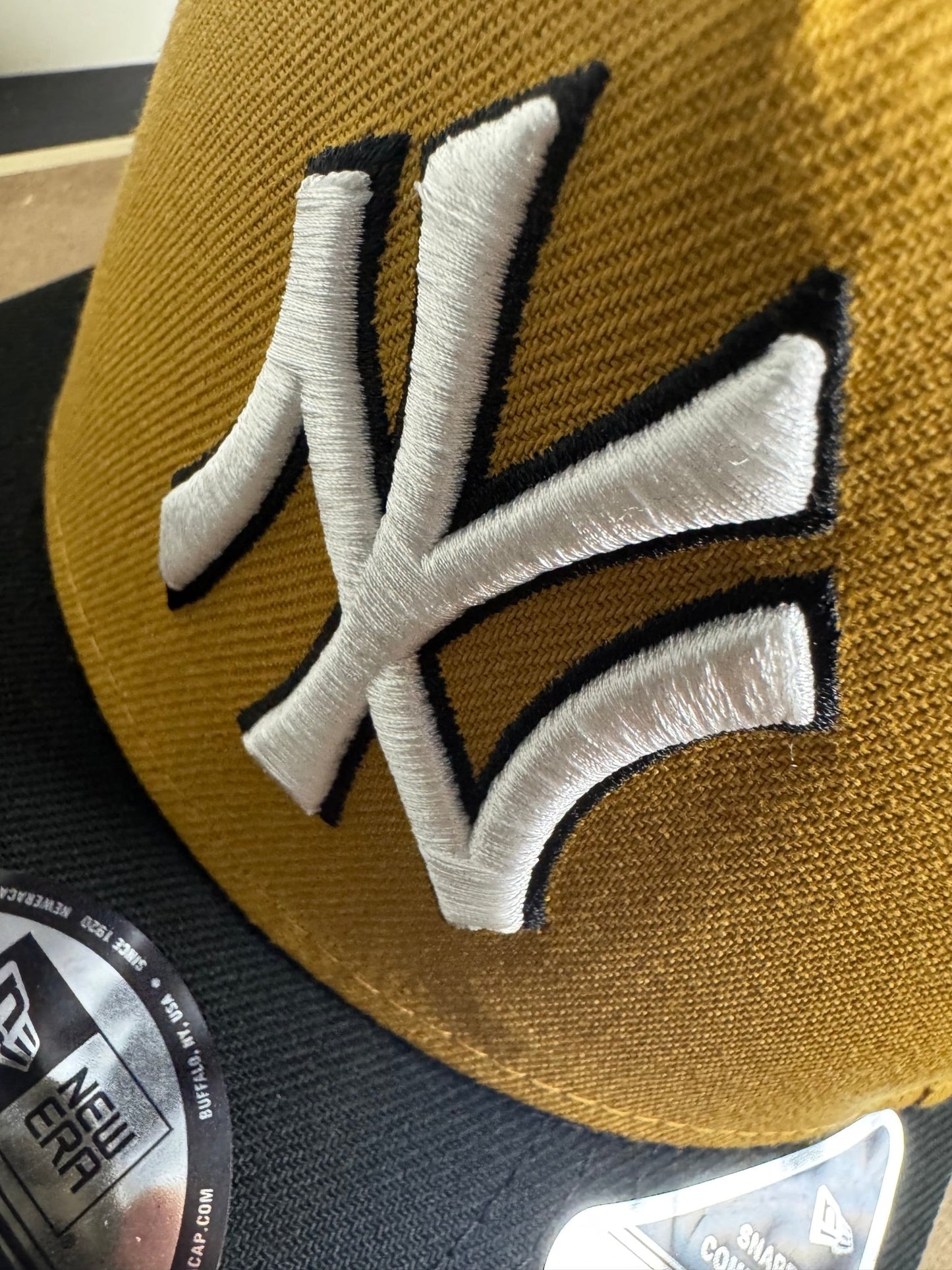 New Era 9FIFTY New York Yankees A - Frame Snapback Adjustable - ExclusiveCrowns