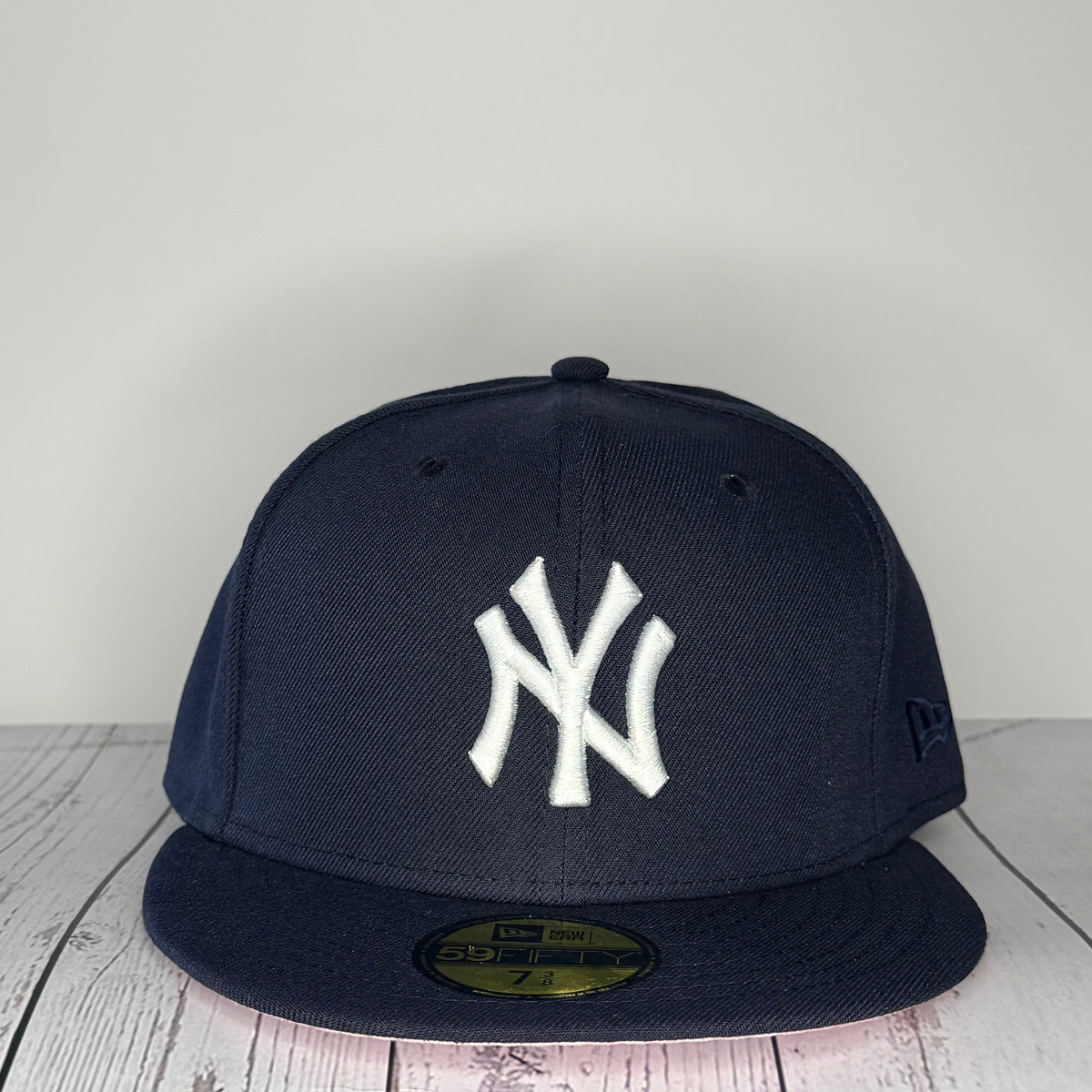 New Era 59FIFTY New York Yankees Pink UV Fitted Hat – Navy/White