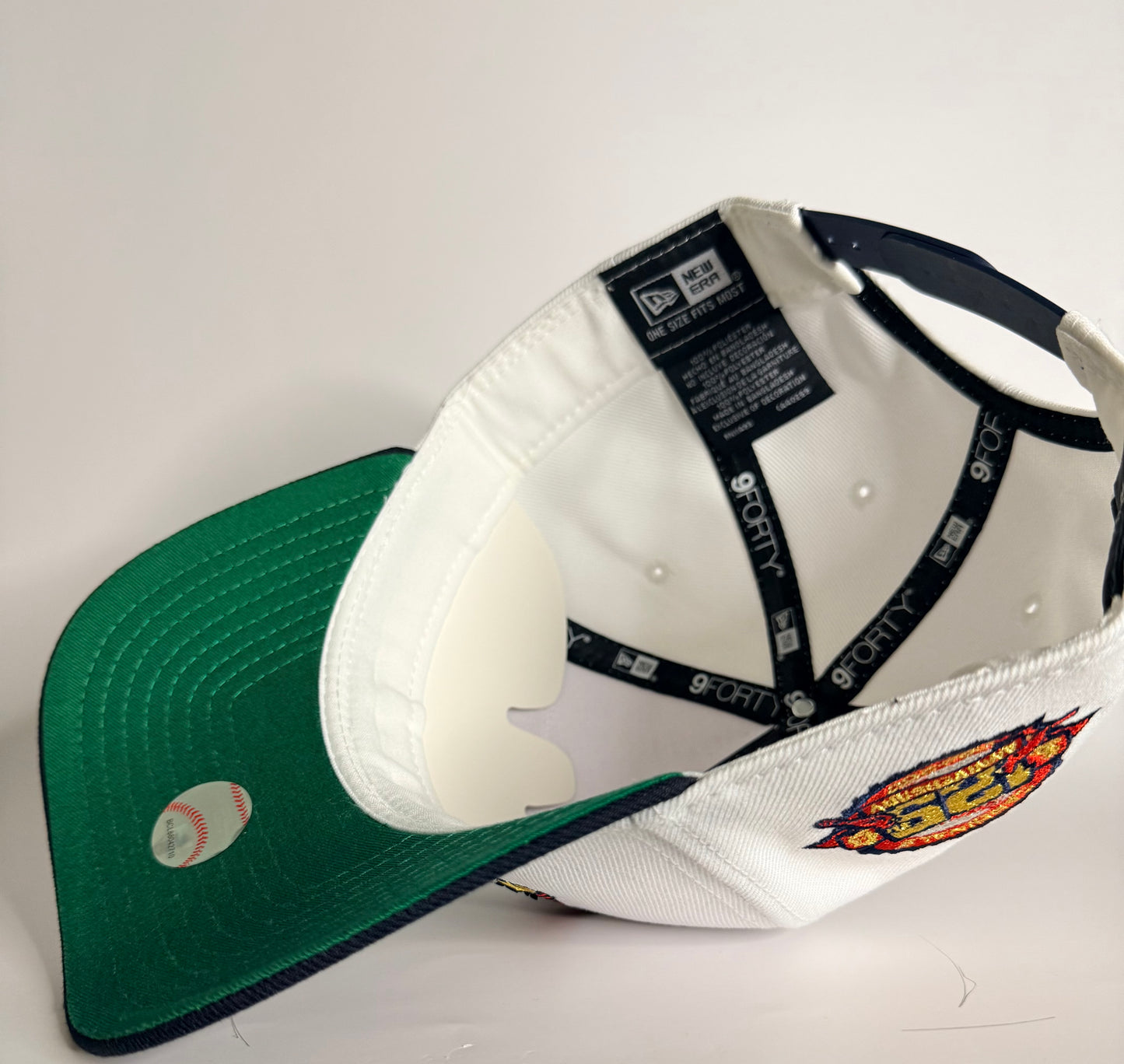 New Era 9FORTY St. Louis Cardinals Crown The City 2.0 The Lou Adjustable Hat – White/Navy