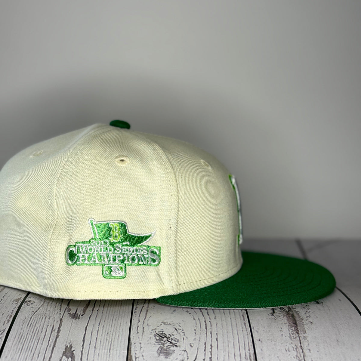 New Era 59FIFTY Boston Red Sox Fitted Hat - Brand New – Missing Gold Sticker