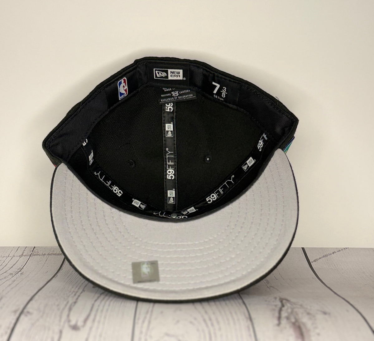 New Era 59FIFTY Miami Heat Fitted Hat - Brand New – Missing Gold Sticker