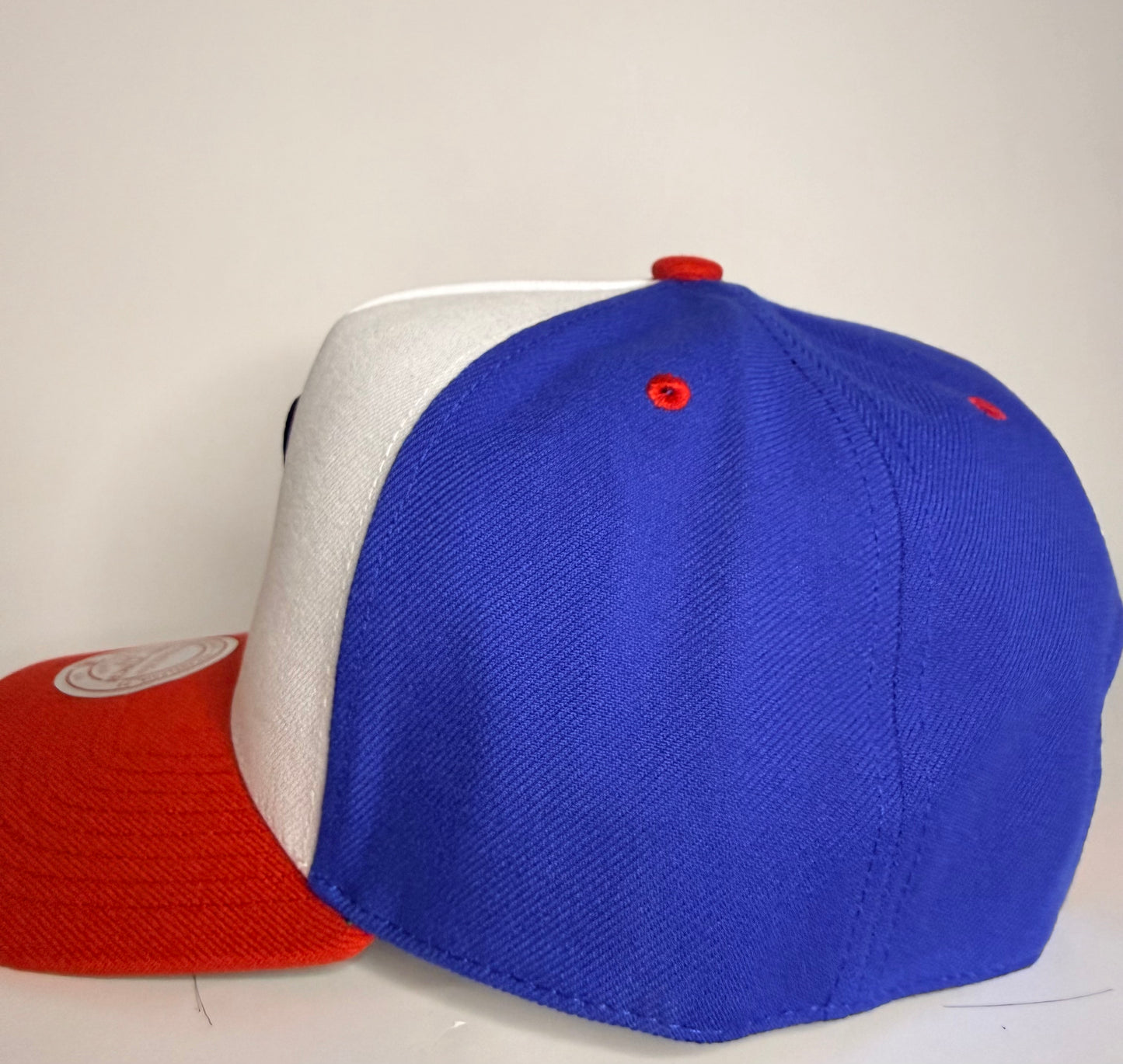 Mitchell & Ness Chicago White Sox Era Flip Heritage Series Pro Pinch Snapback Hat – White/Red