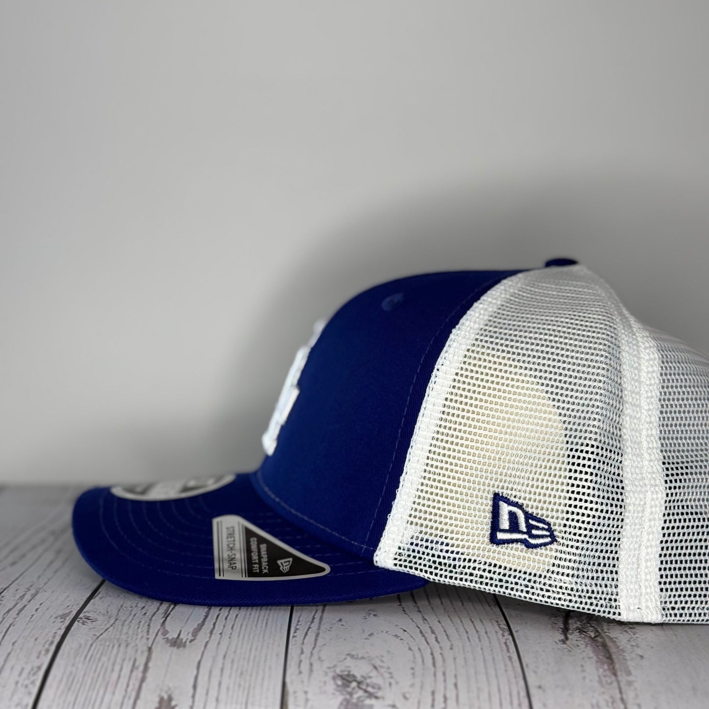 New Era 9SEVENTY Los Angeles Dodgers Trucker Snapback Hat Royal White Mesh