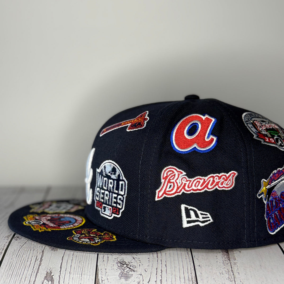 New Era 59FIFTY Atlanta Braves “All Over Patch” Fitted -Navy / Grey UV