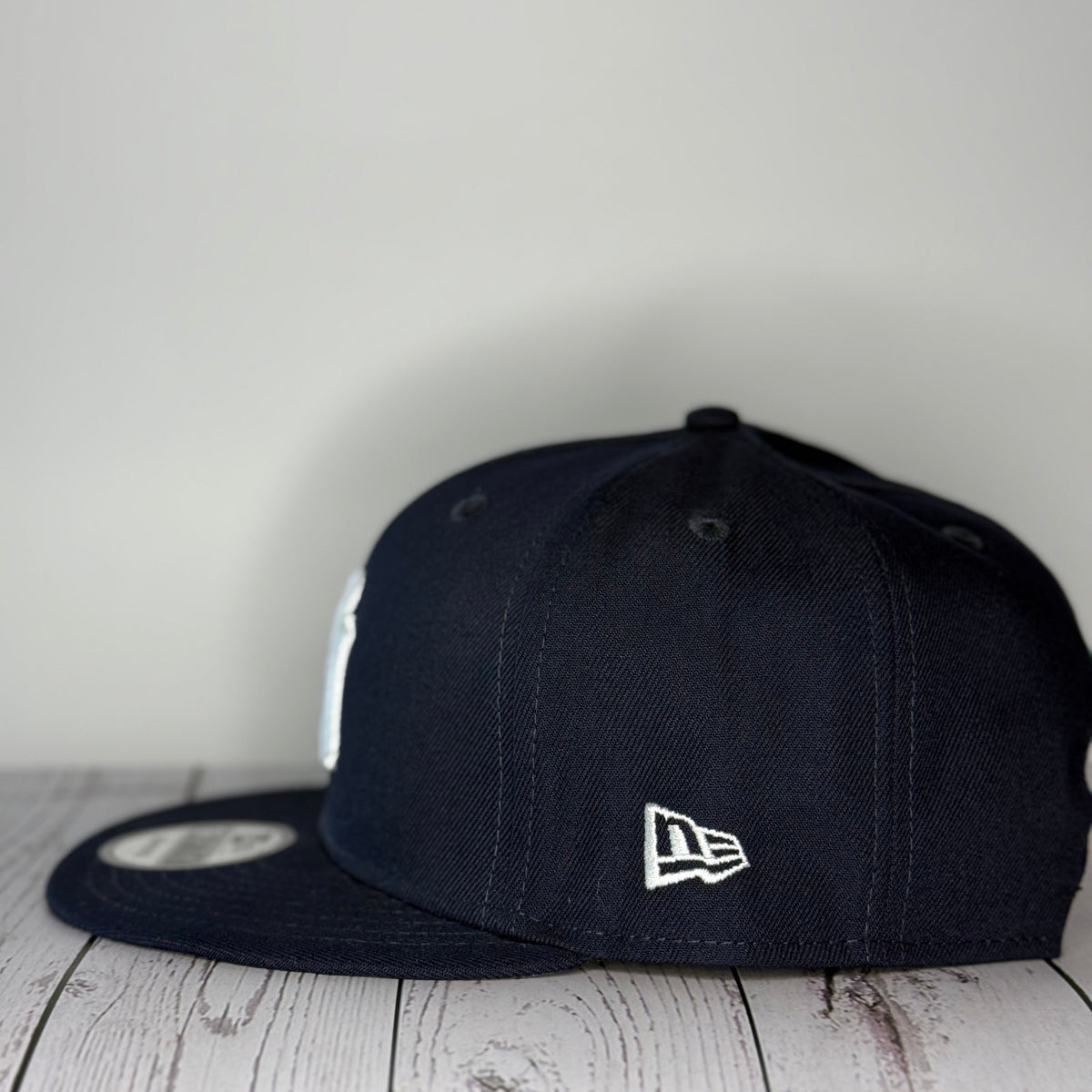 New Era 9FIFTY New York Yankees 2024 World Series Side Patch Adjustable Snapback - Navy