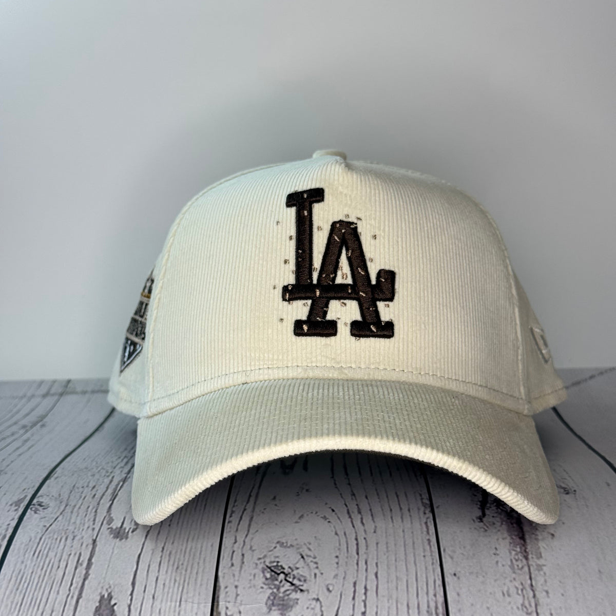 New Era 9FORTY A-Frame Sugar & Spice Los Angeles Dodgers 2020 World Series Champions Corduroy Snapback Hat – White /Brown