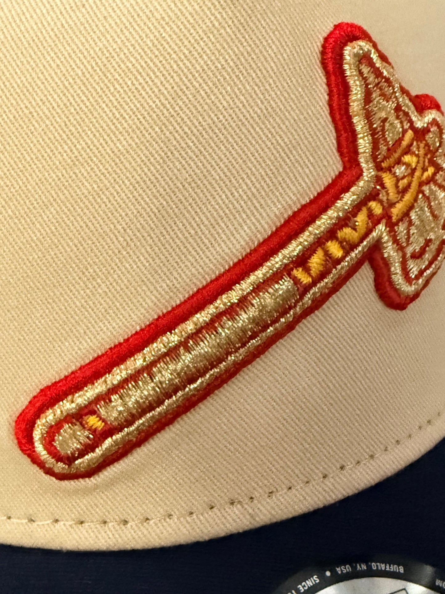 New Era 9FORTY Atlanta Braves Vegas Pop Adjustable Hat