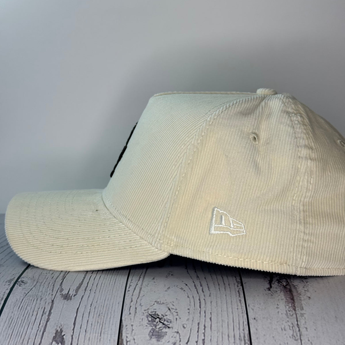 New Era 9FORTY A-Frame Sugar & Spice Los Angeles Dodgers 2020 World Series Champions Corduroy Snapback Hat – White /Brown