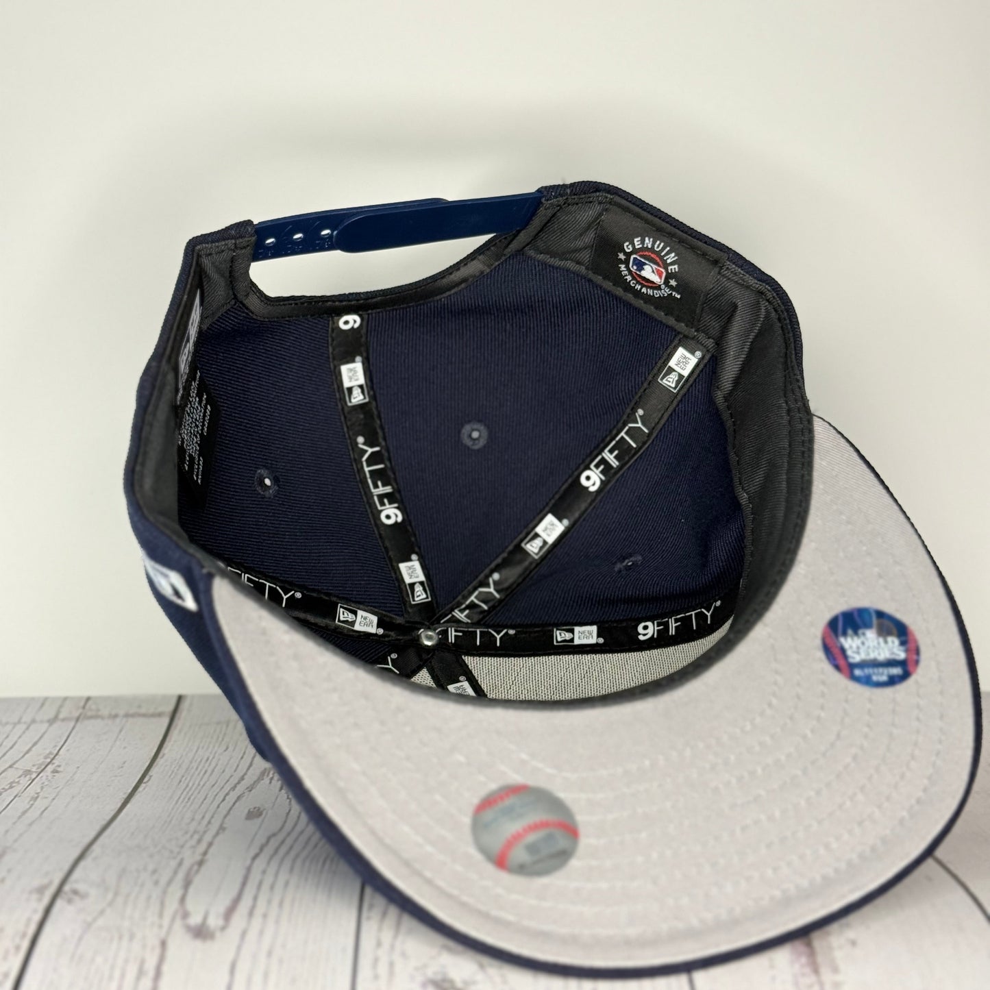New Era 9FIFTY New York Yankees 2024 World Series Side Patch Adjustable Snapback - Navy