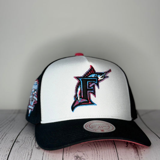 Mitchell & Ness Florida Marlins Era Flip Heritage Series Pro Pinch Snapback Hat – White/Black