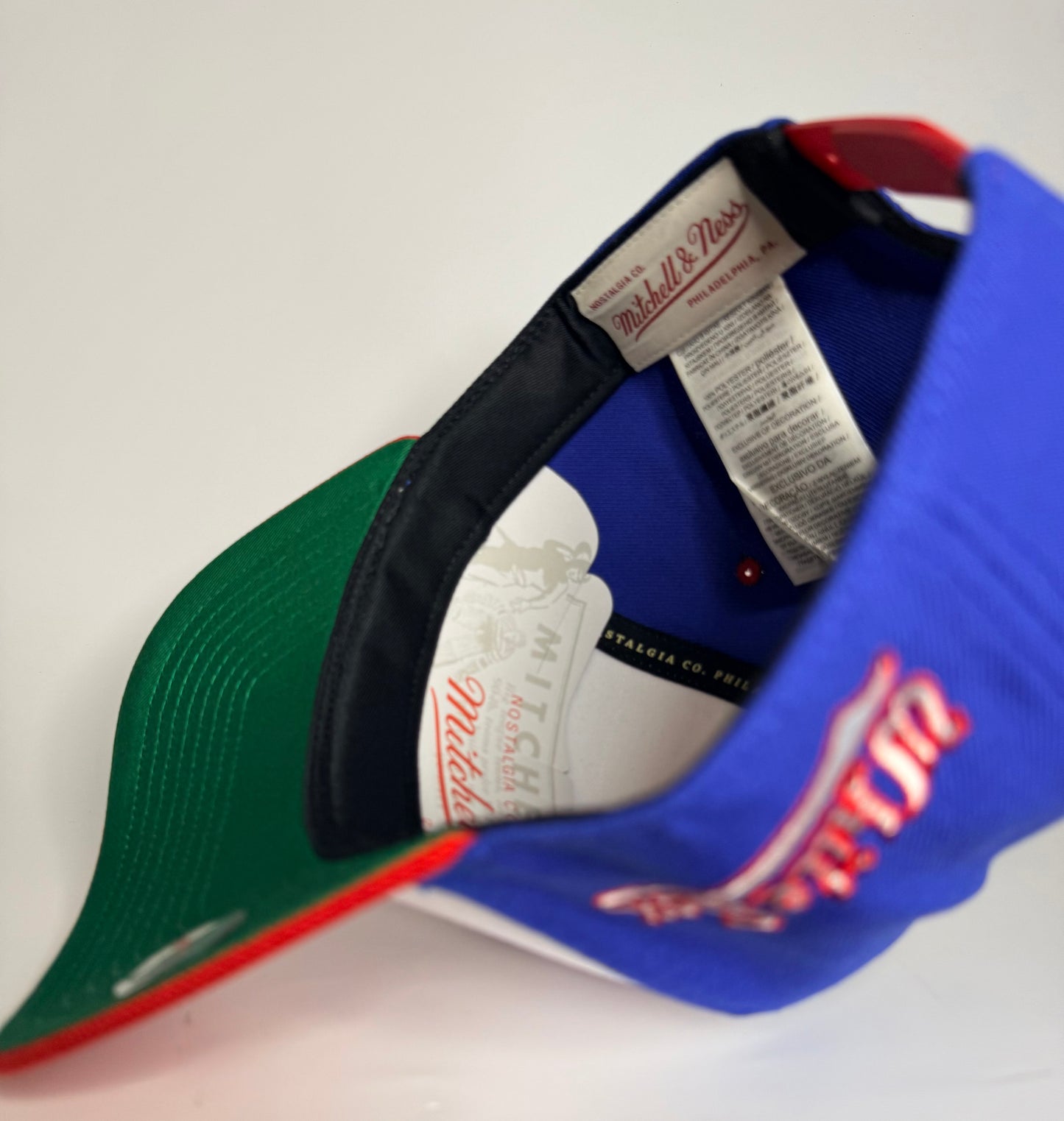 Mitchell & Ness Chicago White Sox Era Flip Heritage Series Pro Pinch Snapback Hat – White/Red