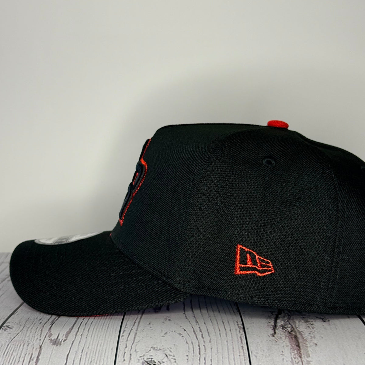 New Era 9FORTY Puerto Rico Crown the Country Adjustable - Black