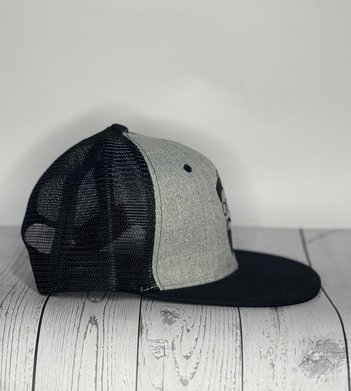 Bearded Style Trucker Hat - Gray & Black Snapback