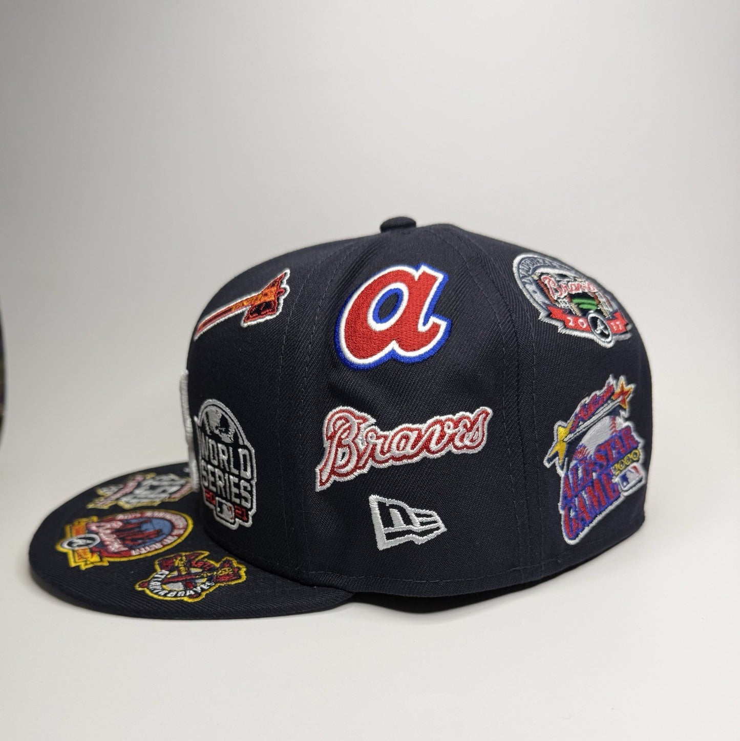 New Era 59FIFTY Atlanta Braves “All Over Patch” Fitted Hat 7 3/8-Navy / Grey UV