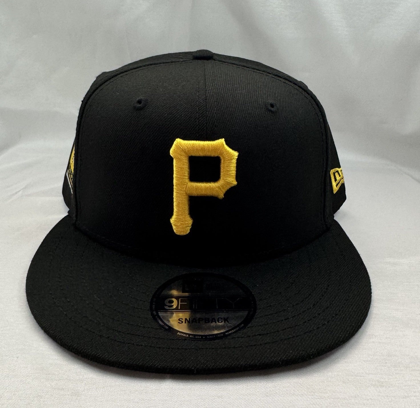New Era 9FIFTY Pittsburg Pirates Snapback - Adjustable Hat