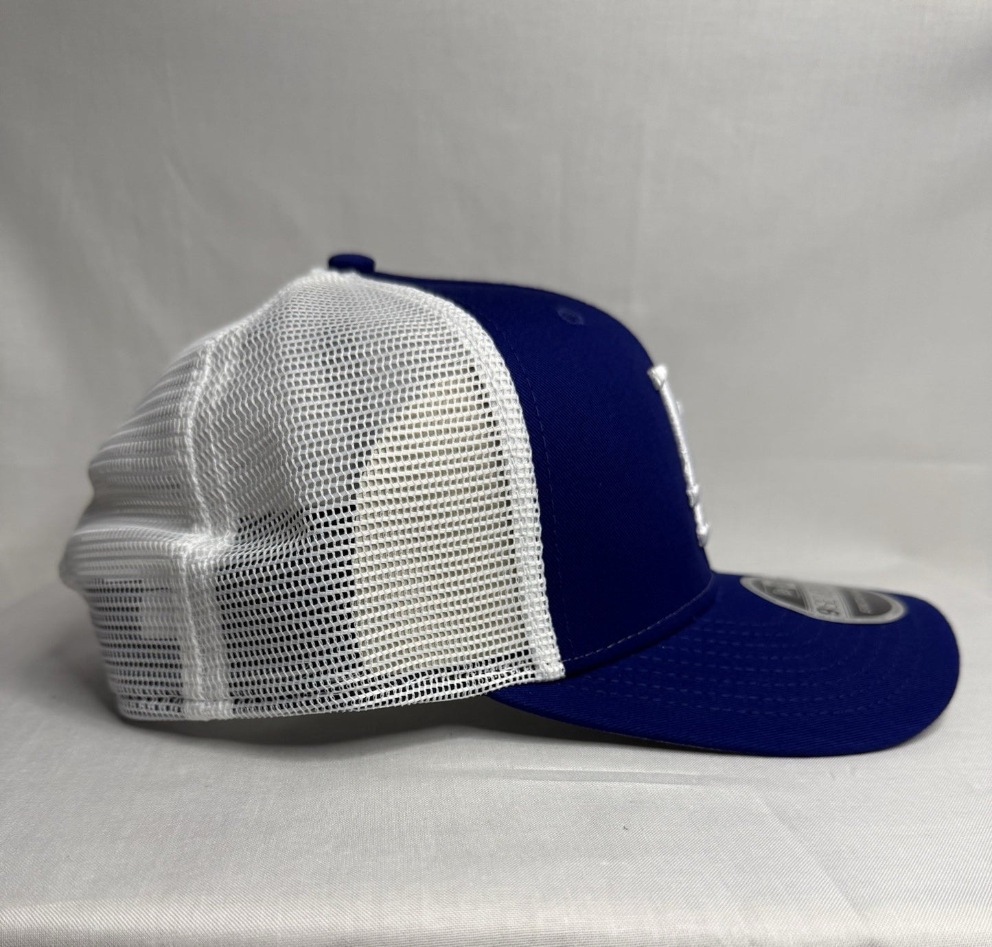 New Era 9SEVENTY Los Angeles Dodgers Trucker Snapback Hat Royal White Mesh