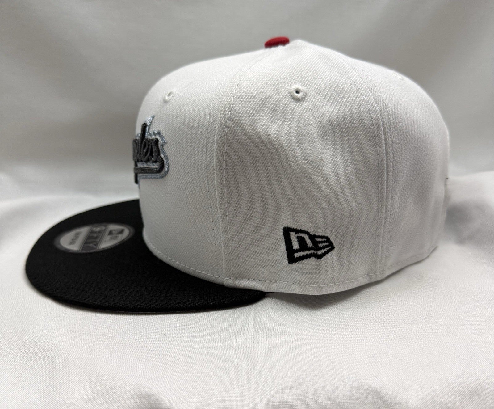 New Era 9Fifty White Script Los Angeles Dodgers Adjustable Snapback