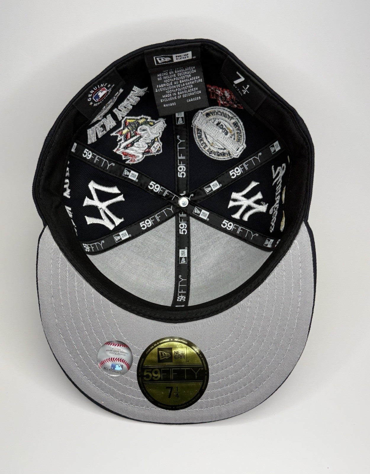 New Era 59FIFTY New York Yankees “All Over Patch” Fitted 7 1/4 Black / Grey UV