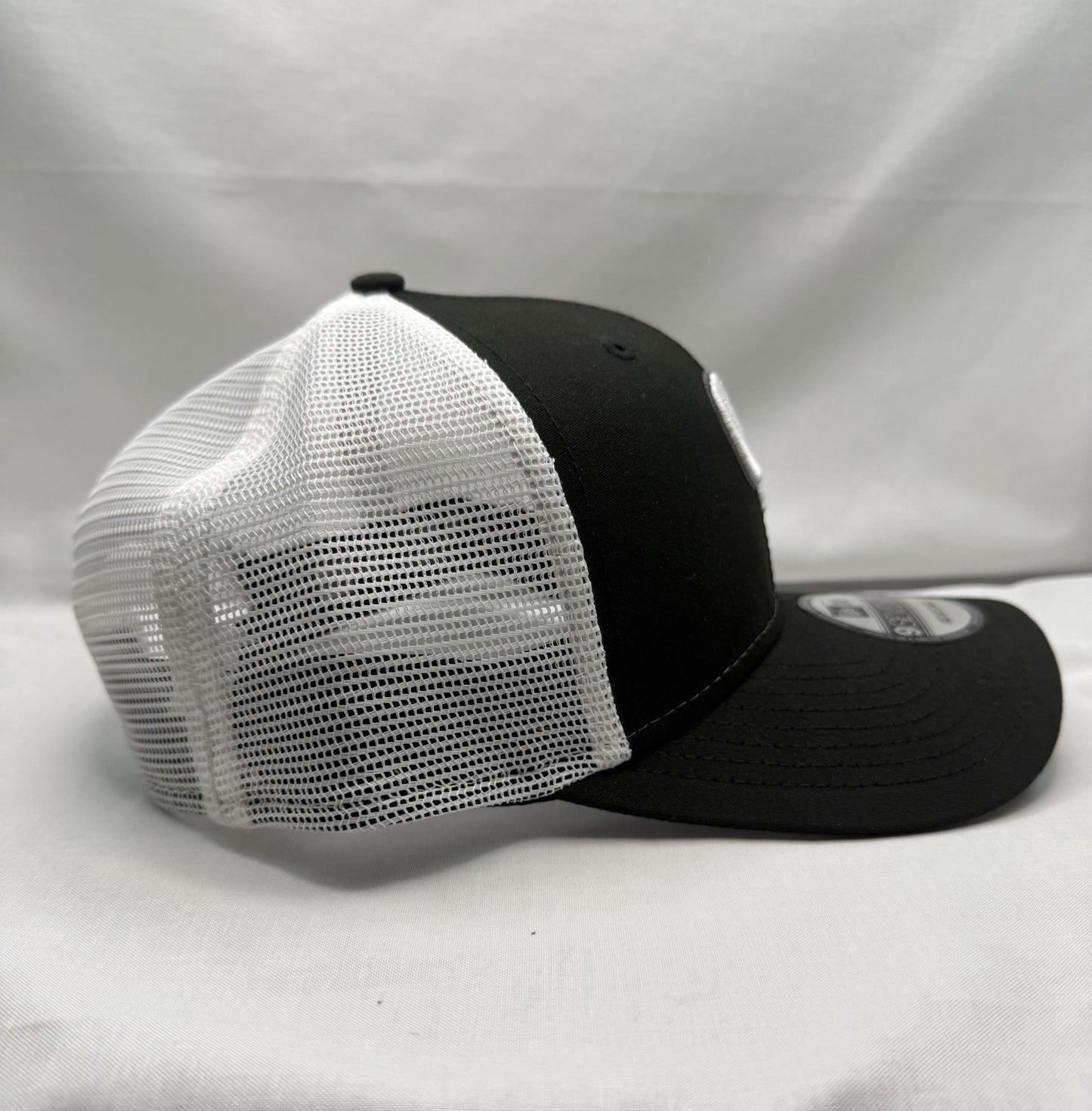 New Era 9Seventy Chicago White Sox City Connect Snapback Trucker Hat