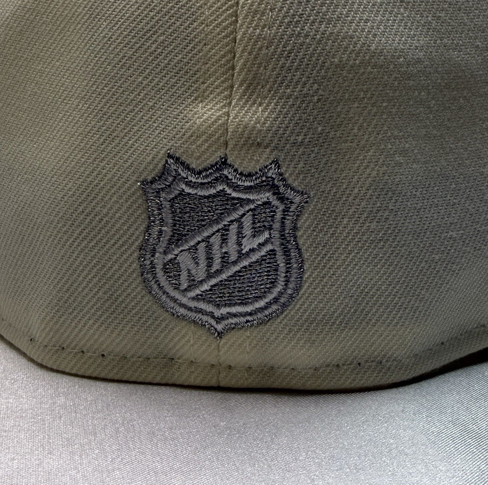New Era 59FIFTY Los Angeles Kings Hat – Cream/Black – Fitted Size 7 5/8