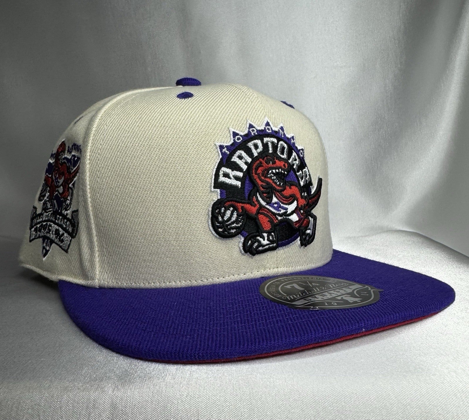 Mitchell & Ness Toronto Raptors Hardwood Classics Fitted 7 1/4