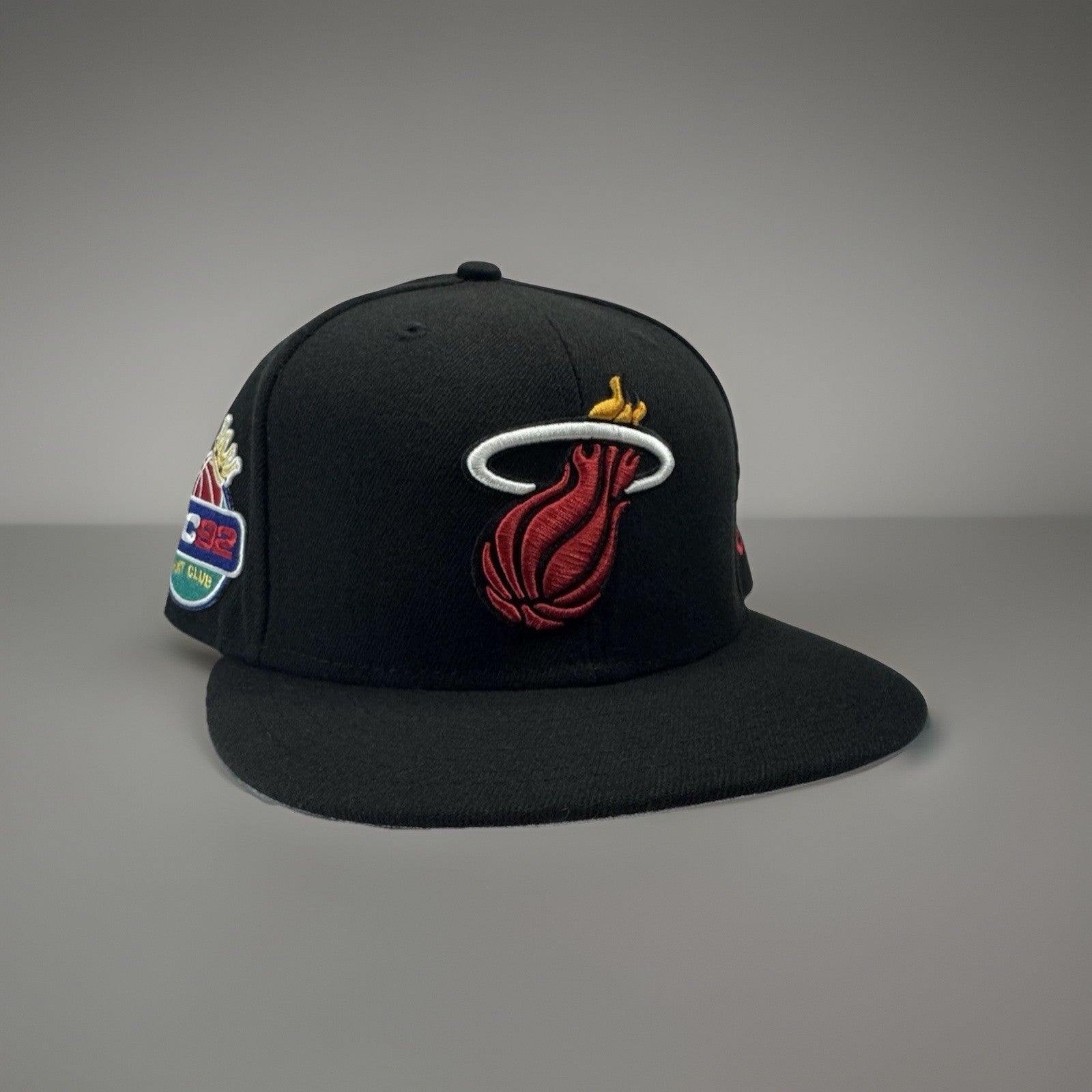 New Era 59FIFTY Miami Heat Fitted 7 3/8 - Brand New – Missing Gold Sticker