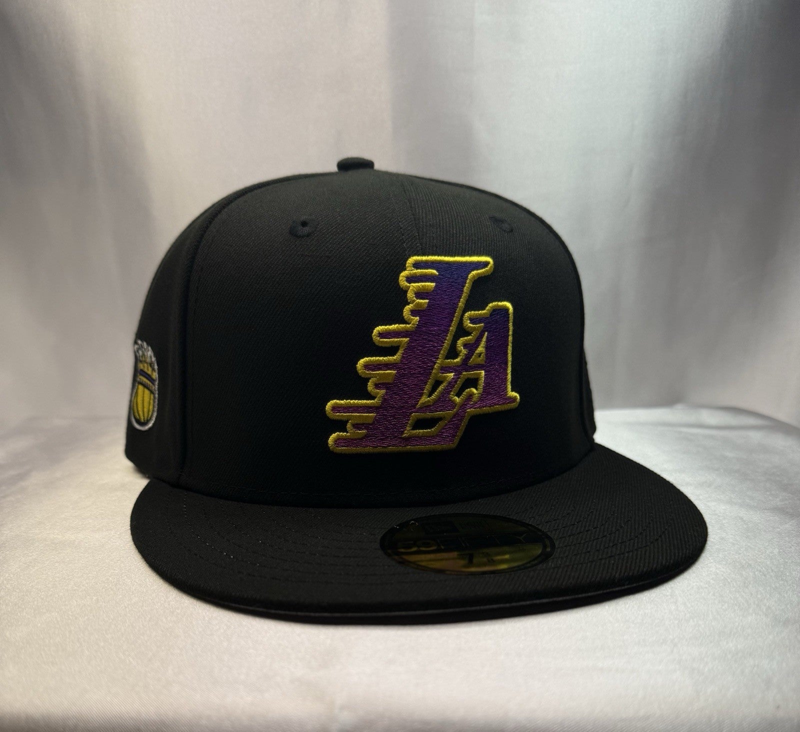 New Era 59FIFTY Los Angeles Lakers “Crown Logo Patch” -Fitted 7 3/8