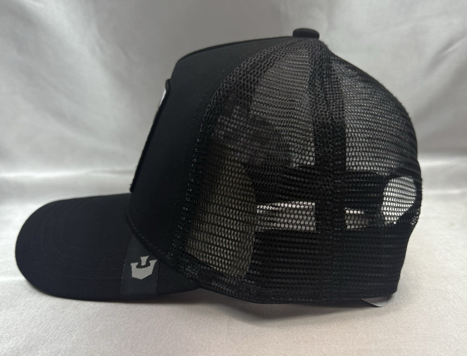 Goorin Bros Stallion Patch Trucker Snapback Hat – Black Mesh Adjustable Cap