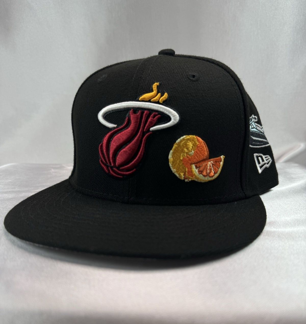 New Era 59FIFTY Miami Heat Fitted 7 3/8 - Brand New – Missing Gold Sticker