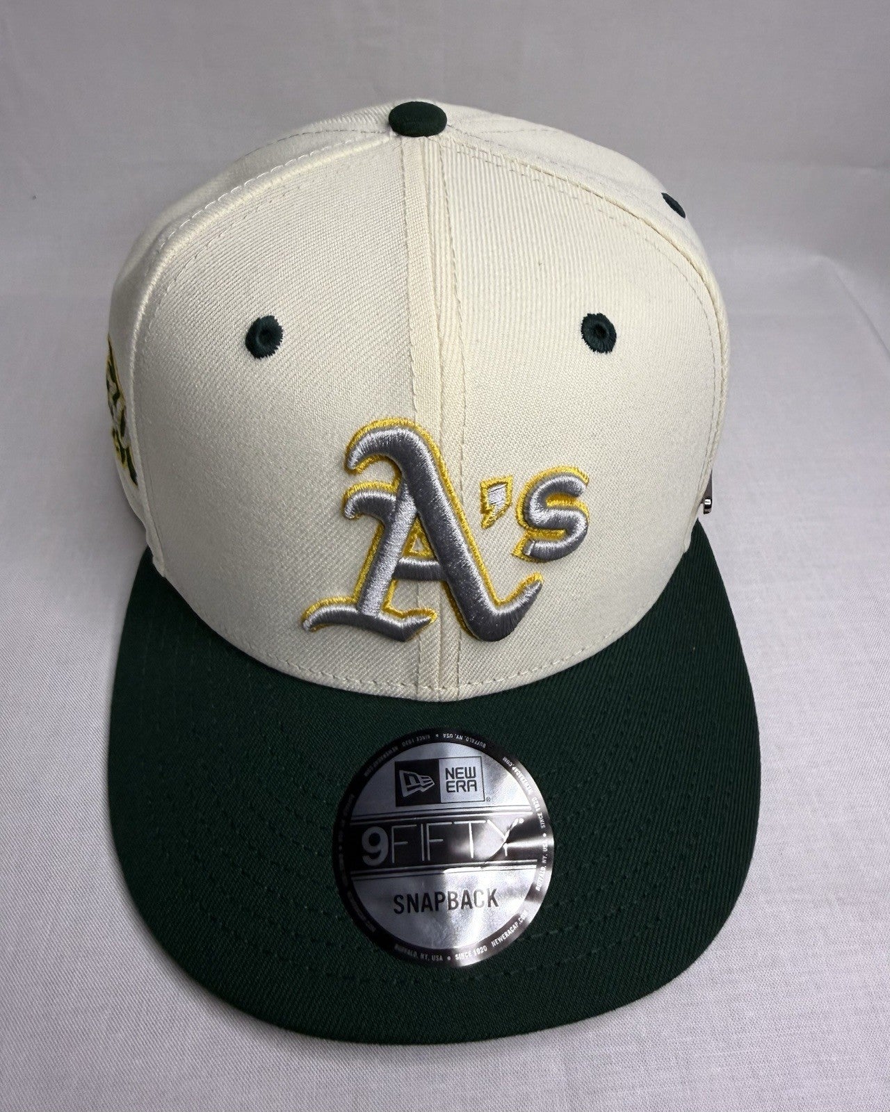 New Era 9FIFTY Oakland Athletics 30th Anniversary Snapback (Curved Visor)