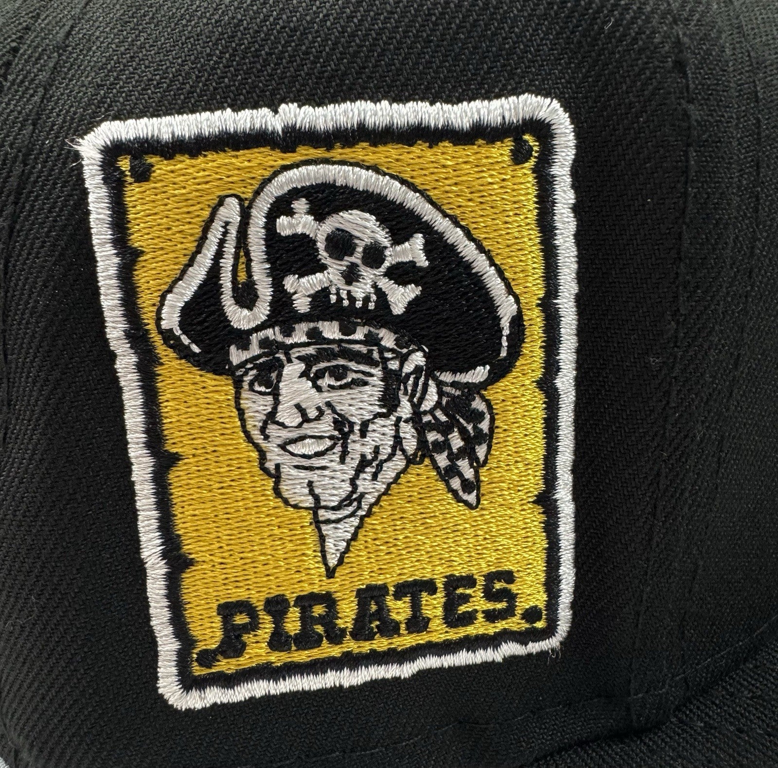 New Era 9FIFTY Pittsburg Pirates Snapback - Adjustable Hat