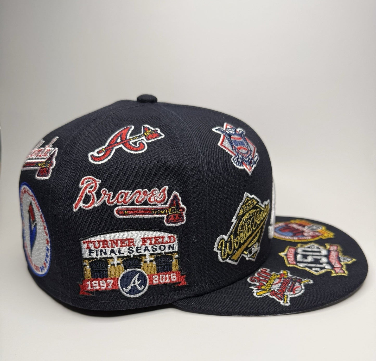 New Era 59FIFTY Atlanta Braves “All Over Patch” Fitted Hat 7 3/8-Navy / Grey UV