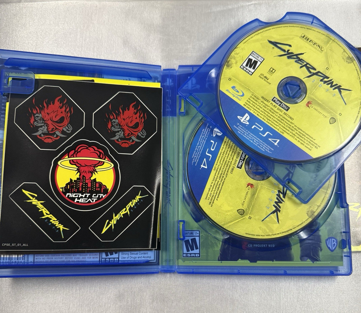 Cyberpunk 2077 – PS4 (Used) – Special Edition Extras Included