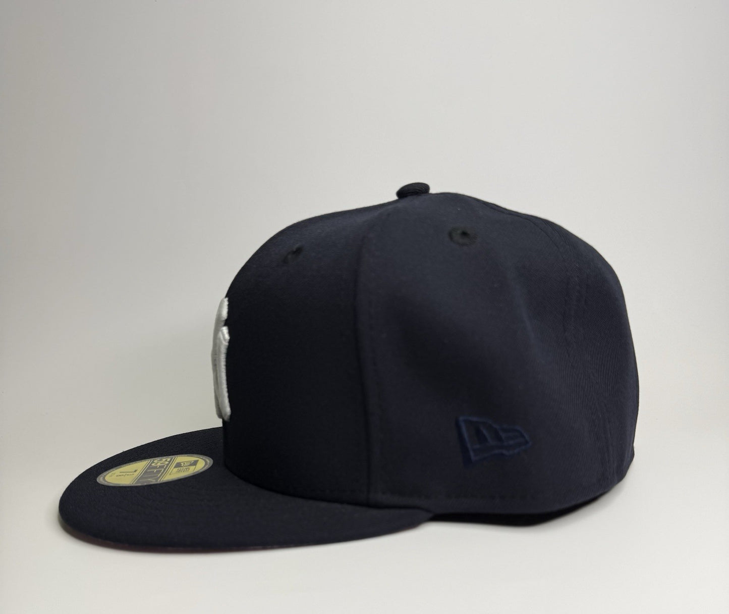 New Era 59FIFTY New York Yankees Pink UV Fitted Hat – Navy/White – Size 7 3/8