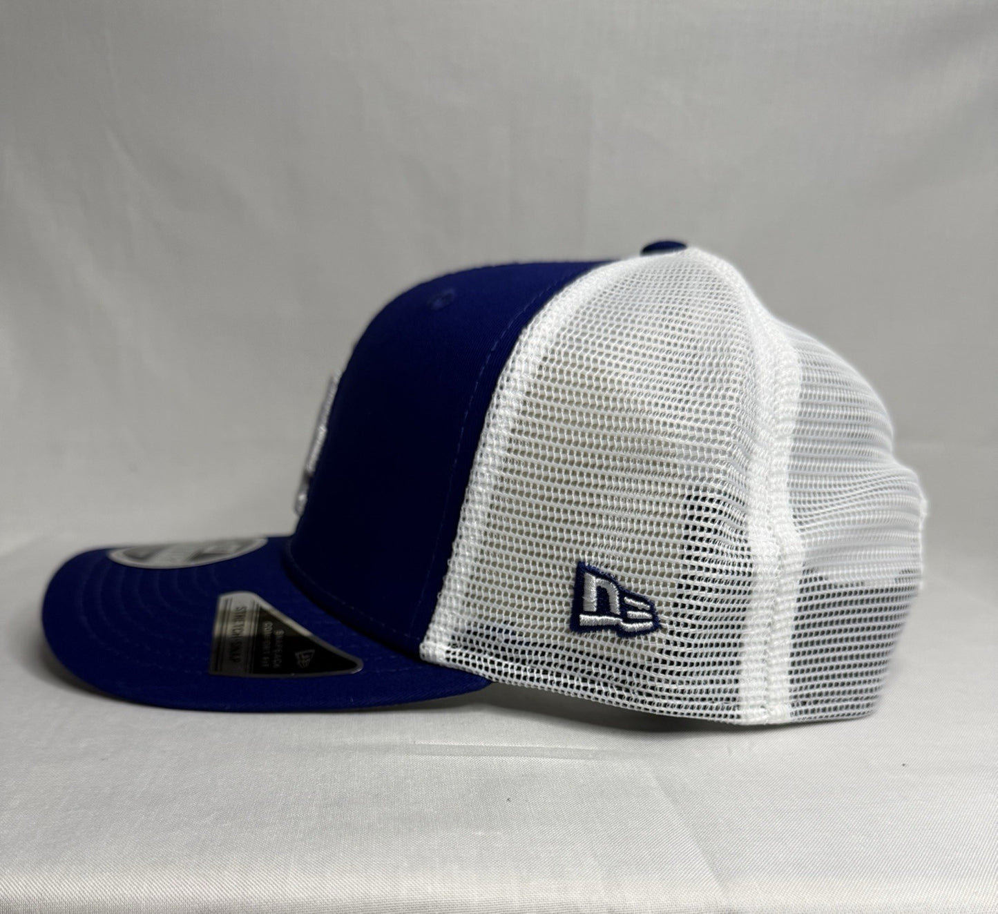 New Era 9SEVENTY Los Angeles Dodgers Trucker Snapback Hat Royal White Mesh