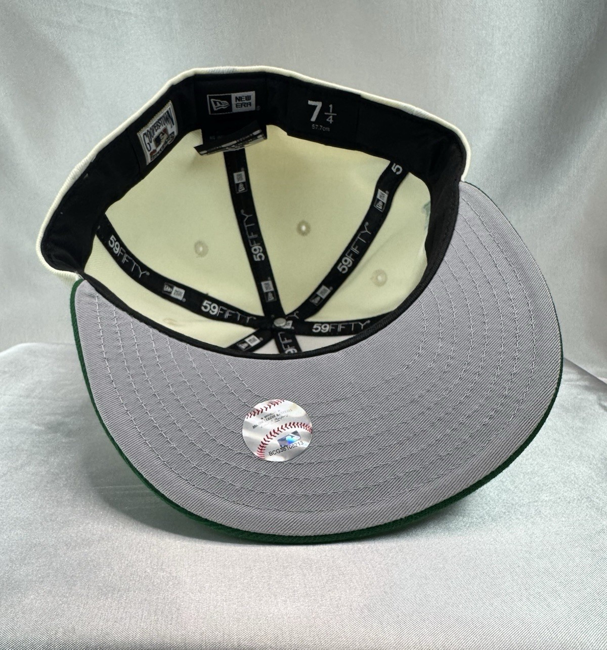 New Era 59FIFTY Boston Red Sox Fitted 7 1/4 - Brand New – Missing Gold Sticker