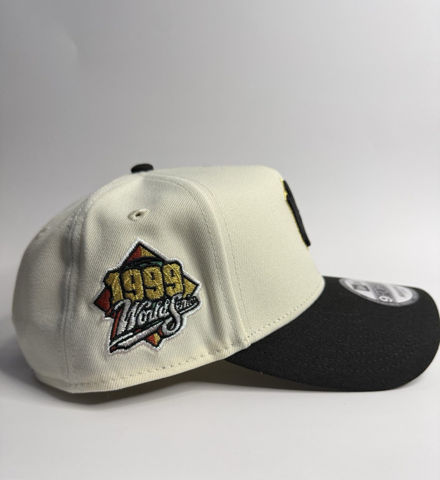 New Era 9FORTY A-Frame New York Yankees Rose 1999 World Series Patch Snapback