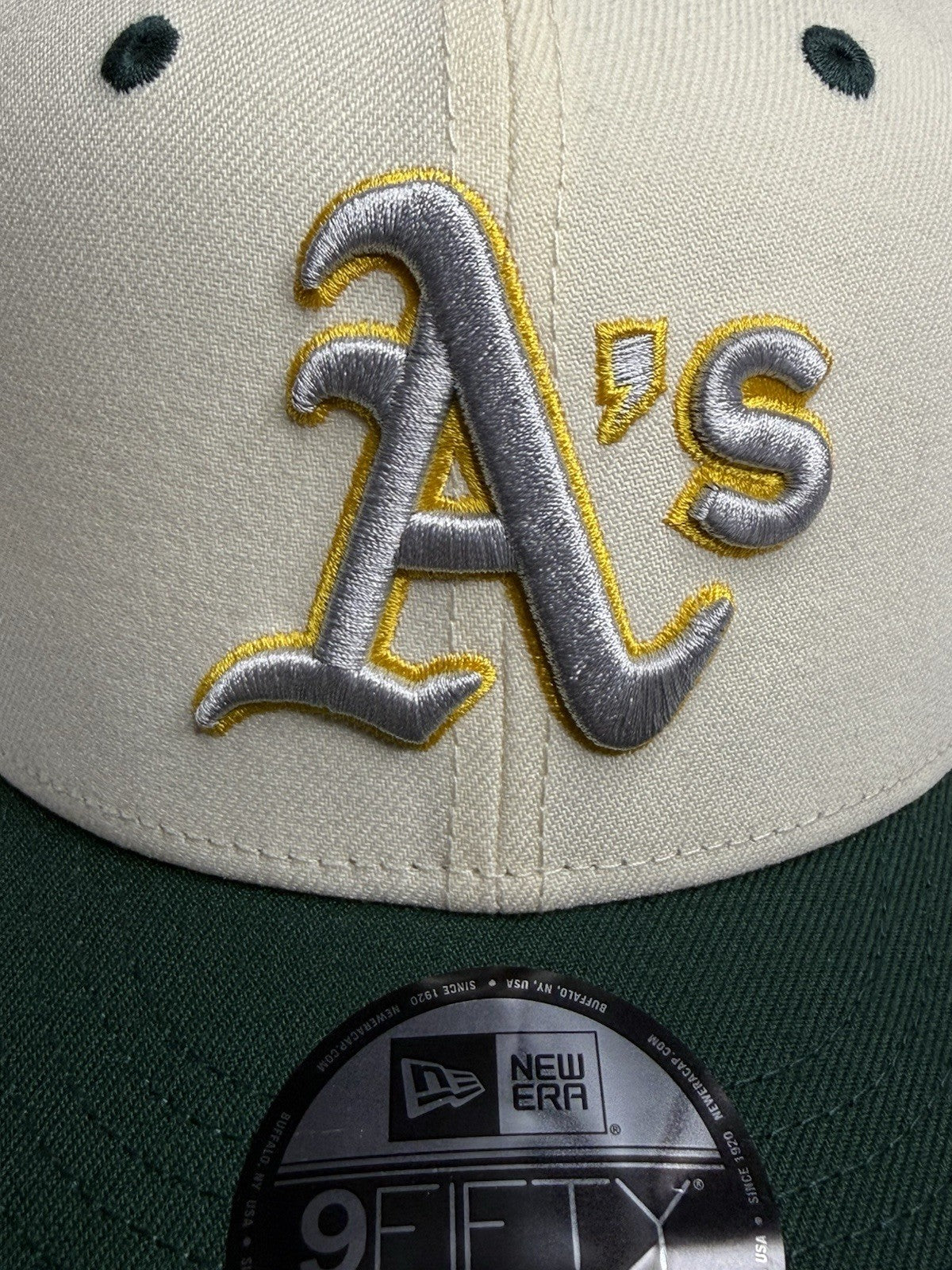 New Era 9FIFTY Oakland Athletics 30th Anniversary Snapback (Curved Visor)