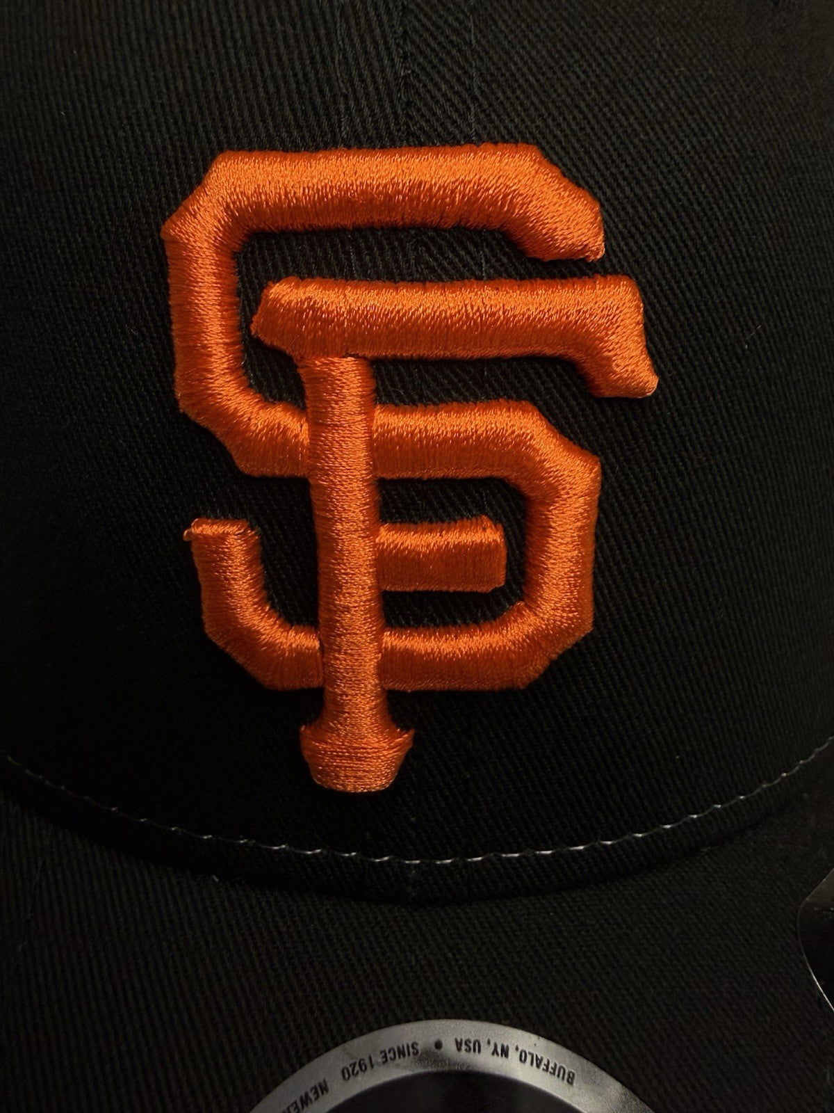 New Era 9SEVENTY San Francisco Giants Trucker Snapback Hat – Black / White Mesh