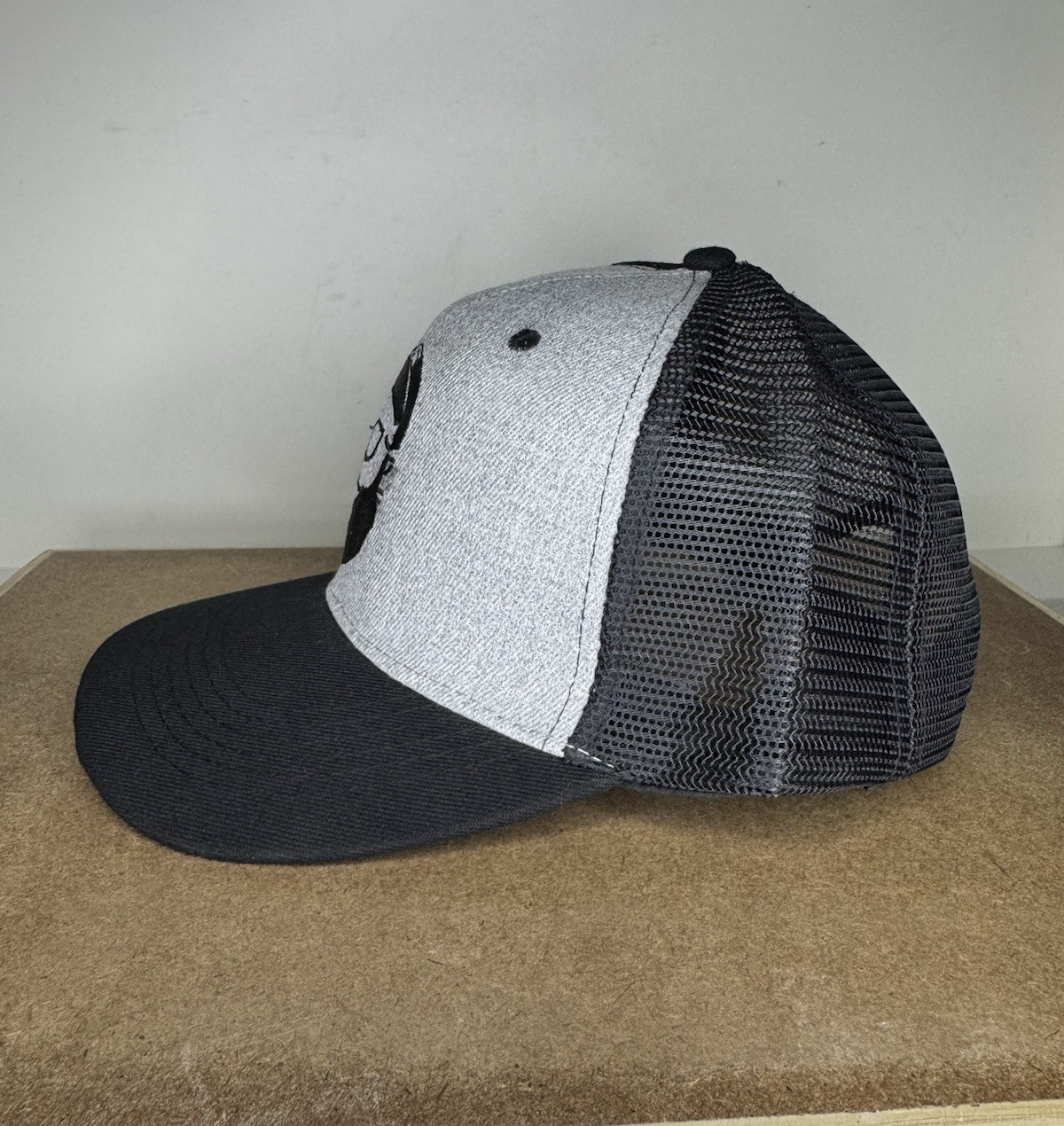 Bearded Style Trucker Hat - Gray & Black Snapback