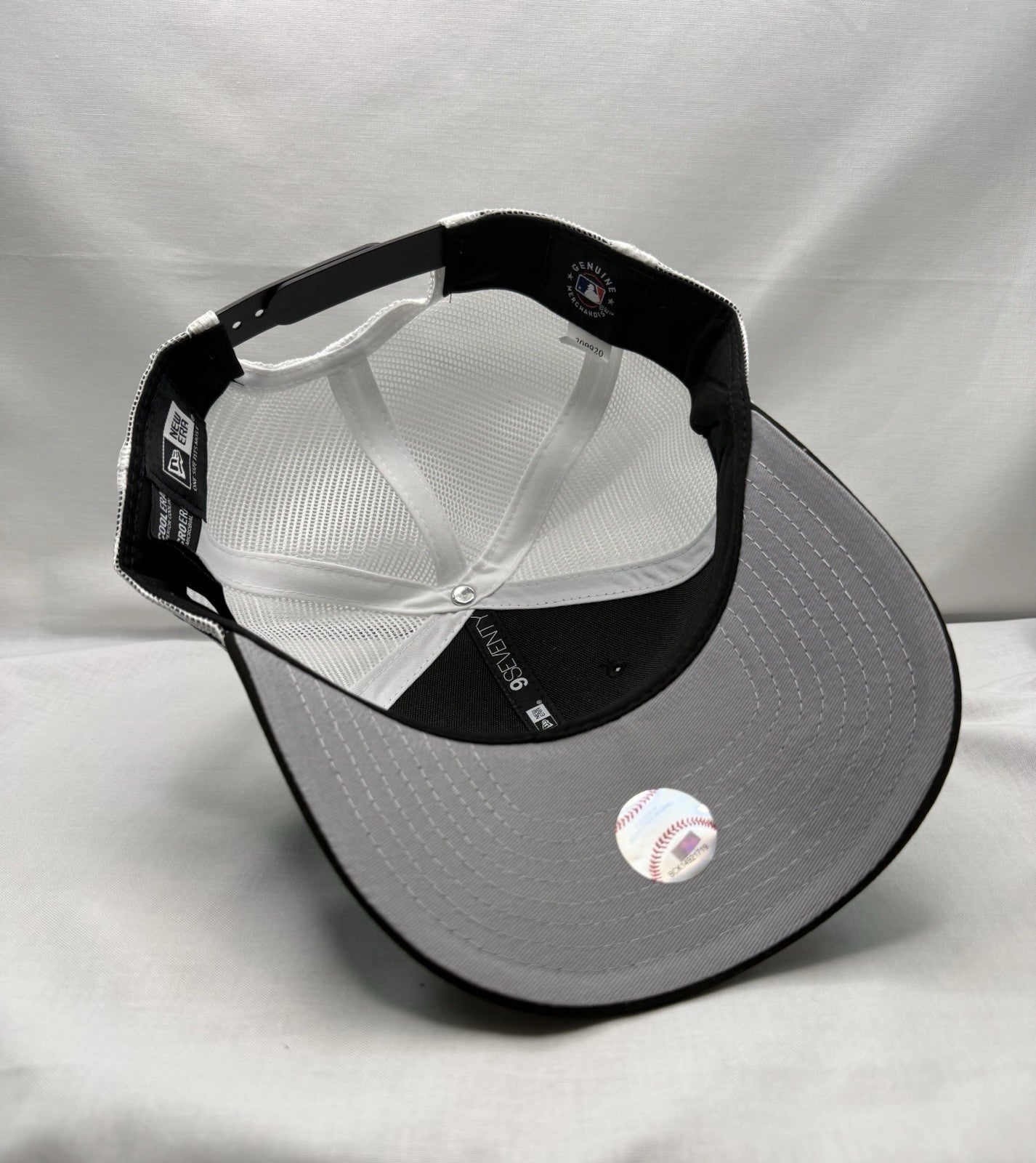 New Era 9Seventy Chicago White Sox City Connect Snapback Trucker Hat