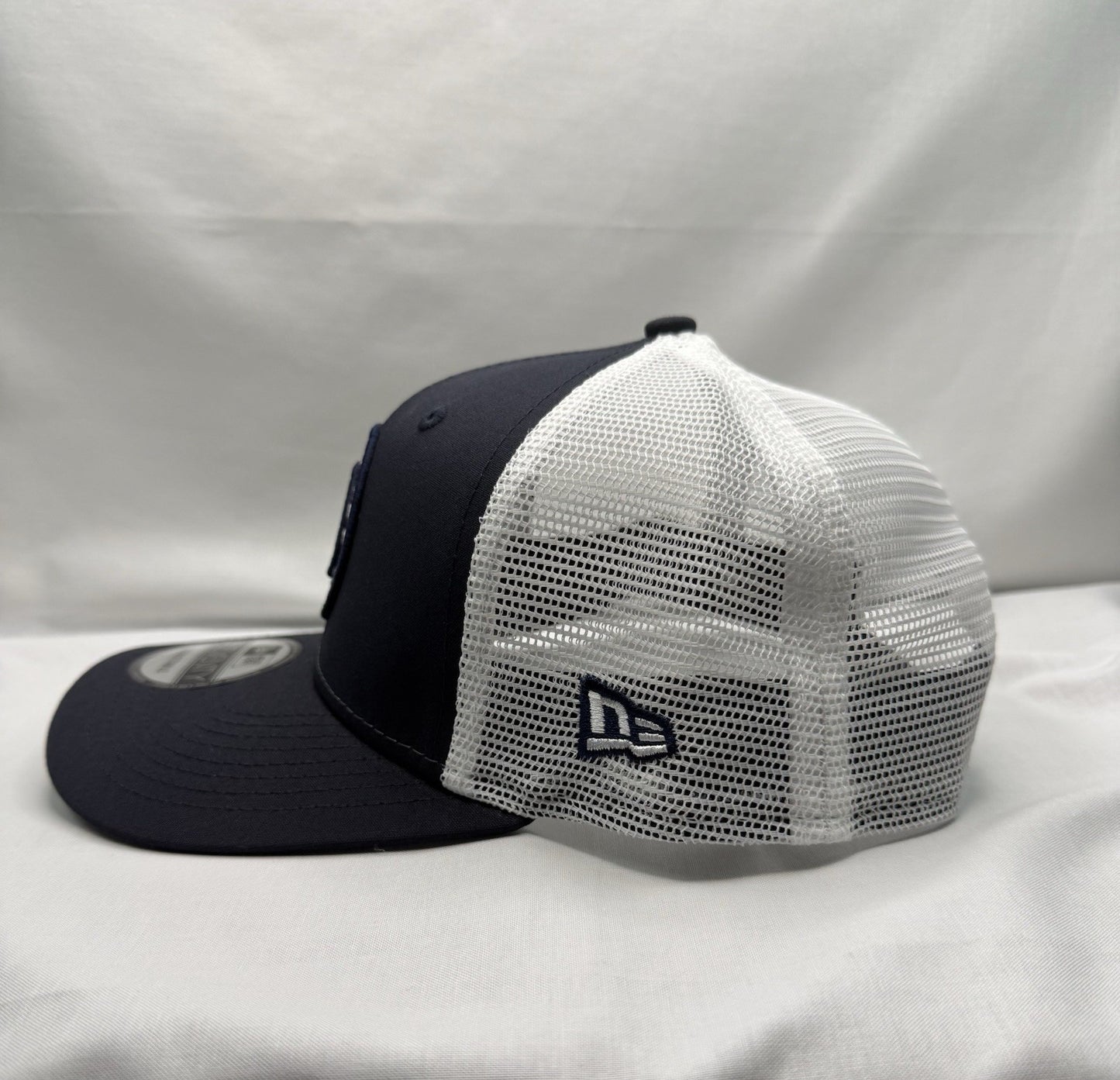 New Era 9Seventy Los Angeles Angels 2022 City Connect Snapback Trucker Hat